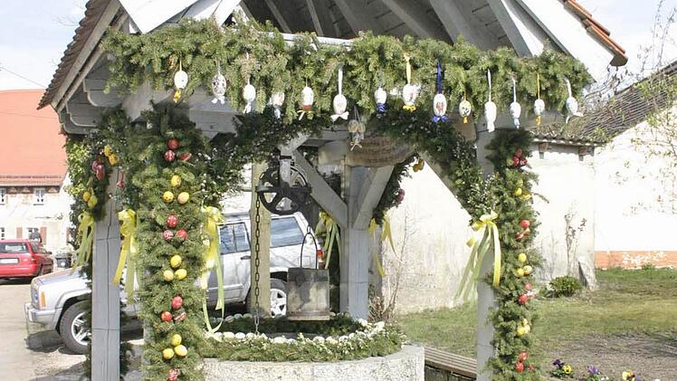 Der Schlossbrunnen von SchoßaritzFoto: Löwisch