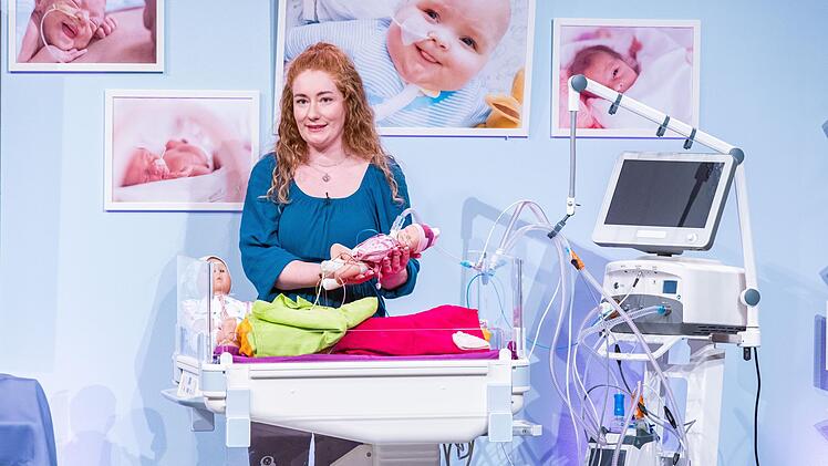 Gründerin Jennifer berichtete in der Sendung, wie kompliziert ihre erste Geburt verlief. Ihr Sohn war ein Frühchen, kam 16 Wochen zu früh zur Welt.