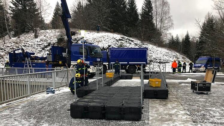 Arbeiten an der Ködeltalsperre.  THW OV Kronach