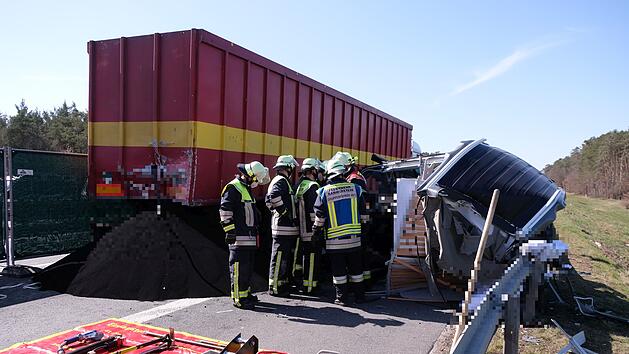 Erneut t&ouml;dlicher Unfall in Wanderbaustelle auf Autobahn