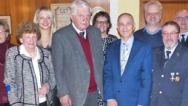 Egid Rödel feierte jetzt im Kreise der Familie, Mitarbeiter und Vereine seinen 85. Geburtstag im Landgasthof Haueis in Hermes. Foto: Klaus-Peter Wulf