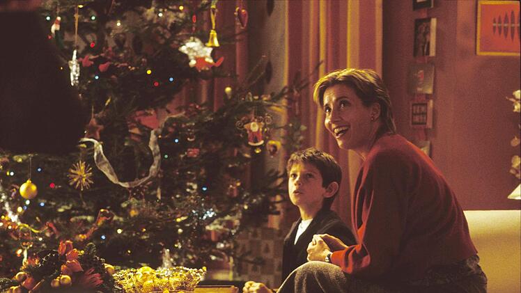 Sie ist - wie sich sp&auml;t im Film herausstellt - die Schwester des Premierministers: Karen (Emma Thompson) ist Hausfrau und Mutter - und wird von ihrem Ehemann Harry (Alan Rickman) betrogen.