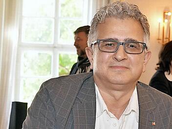 Felix Holland bleibt SPD-Kreisvorsitzender. Miit kritischen Worten bedachte n SPDler den abwesenden Klaus Stieringer.  Archifbild: Ronald Rinklef