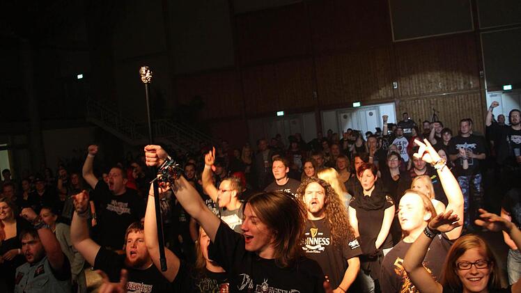 Die Fans in der Stadthalle waren begeistert. Foto: Manuel Stark