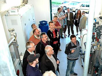 Die Einweihung der neuen Umkehrosmoseanlage im Jahr 2007. Nun soll auch Wasser von Burgpreppach nach Hofheim fließen.  Foto: Schmidt