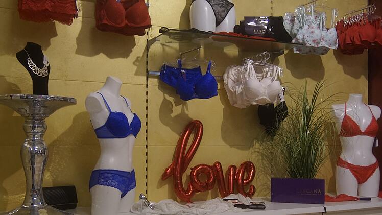 Modehaus Winkler verwöhnt mit frischer Mode.  Fotos: Andreas Hofbauer