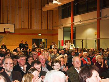 Die Uehlfelder Halle war voll.  Fotos: Sonja Werner