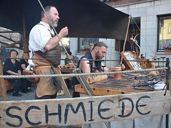 Auch handwerkliche Vorführungen wird es beim Mittelalterfest wieder geben.  Foto: Bernhard Panzer