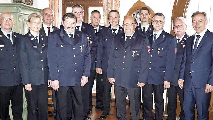Aus der ganzen Gemeinde wurden Aktive für 40 Jahre Dienst geehrt.