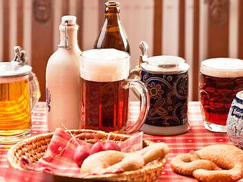 Ein Oberfranken-Haus, wo die Biervielfalt der Region und die kulinarischen Genüsse präsentiert und probiert werden, schwebt dem Präsidenten der Handwerkskammer, Thomas Zimmer, vor. Foto: Archiv