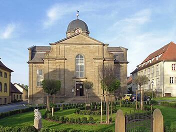 Die barocke Schlosskirche von Lahm im Itzgrund lockt mit ihrer historisch wertvollen Orgel namhafte Interpreten an. Fotos: Jochen Berger