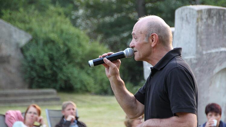 Auftakt der Erzähltheater-Reihe "Sternen-Poeten - Poesie zur Nacht" in Bad Brückenau am 21. Juni 2017. Foto: Ulrike Müller
