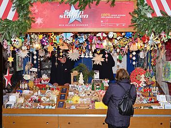 Am Stand der "Sternstunden"  Foto: Carsten Gerhard