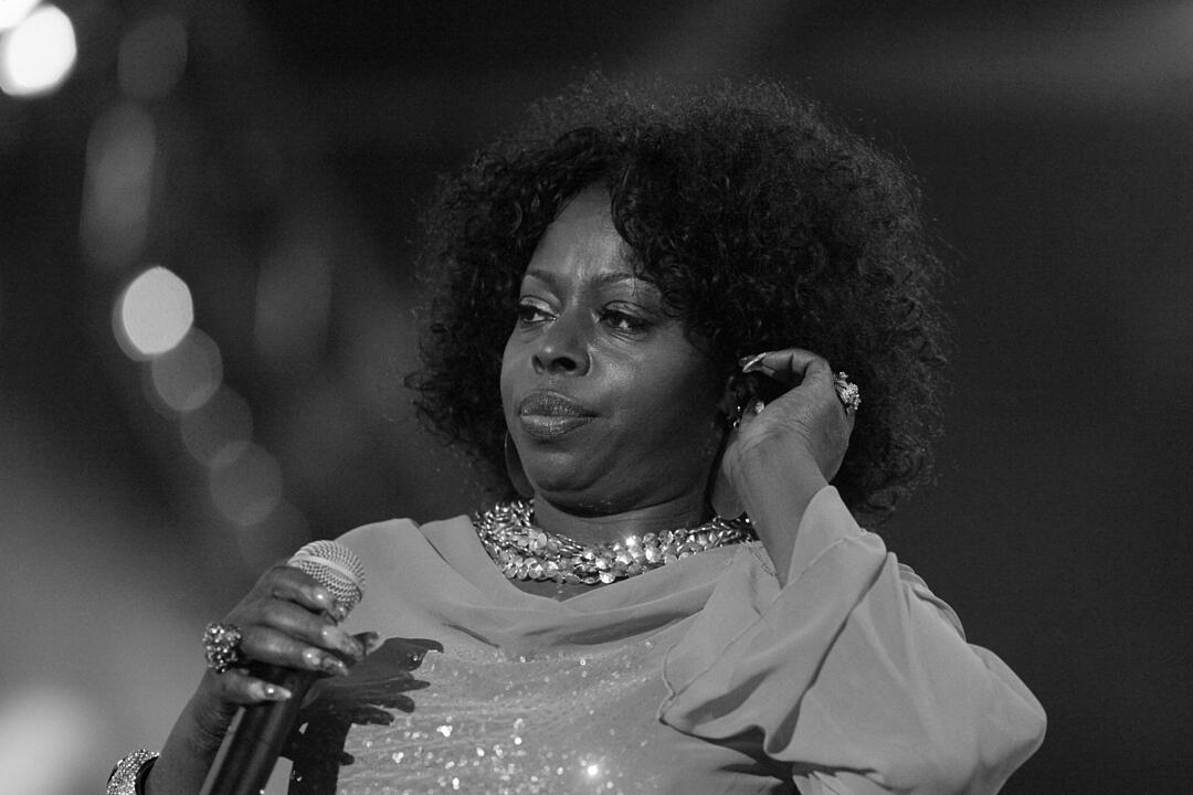 Angie Stone: 18. Dezember 1961 - 01. März 2025 Angie Stone: 18. Dezember 1961 - 01. März 2025