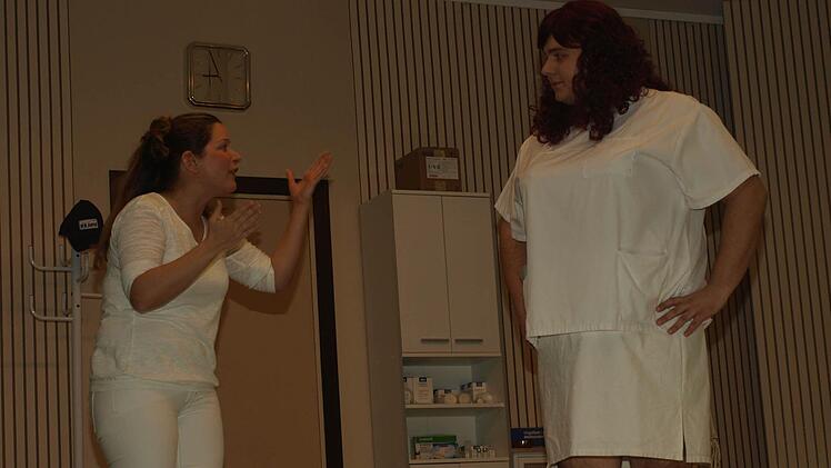 Die Komödie "Gute Besdserung" mit der Theatergruppe des TSV Oerlenbach. Foto: Stefan Geiger