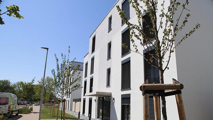 Fertig ist bereits ein Teil der neuen Wohnhäuser in Bellevue.Foto: Oliver Schikora