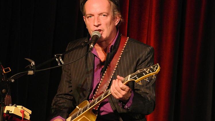 Bassist und Gitarrist Ingo York