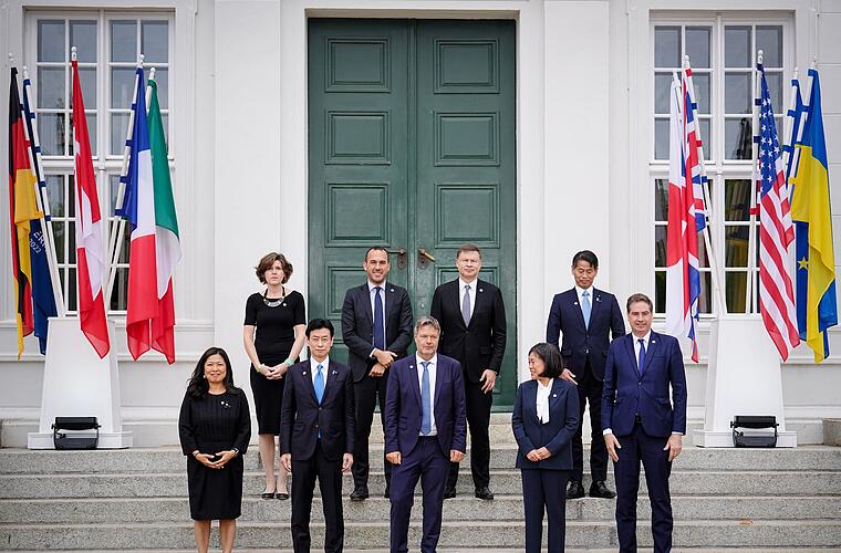 Habeck: G7-Staaten diskutieren Aufbaufonds für die Ukraine