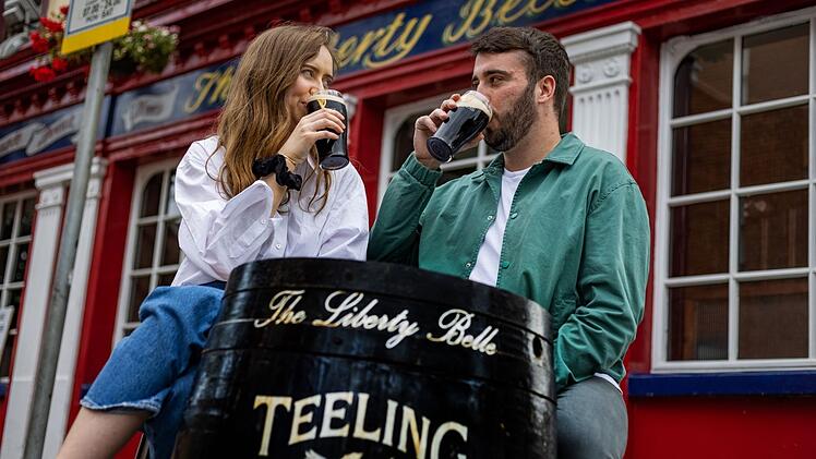 Ein Besuch im Pub ist Pflicht: Ale oder Stout schmecken einfach am besten in Dublin! Foto: Adobe Stock