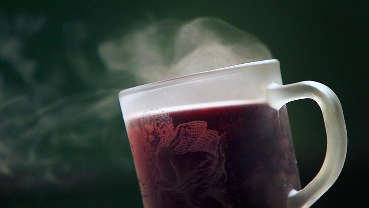 Ob der Glühwein im Sperrgebiet schmeckt? Symbolbild: Karl-Josef Hildenbrand /dpa