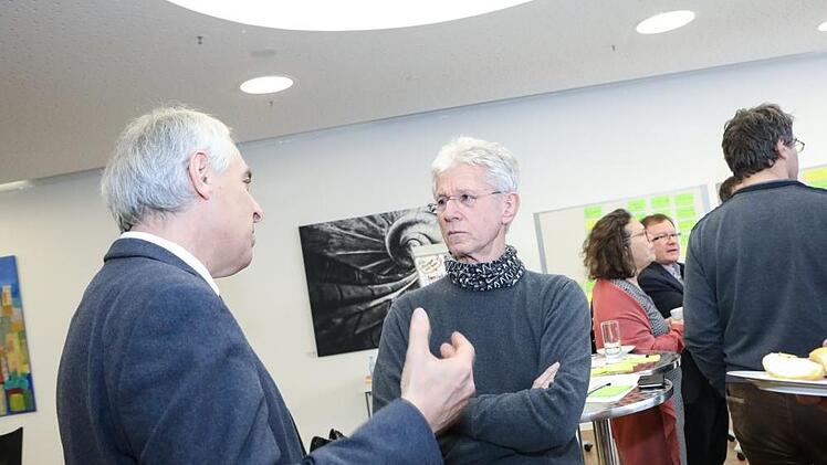 Es wurde eifrig diskutiert bei der Denkwerkstatt. Foto: Barbara Herbst