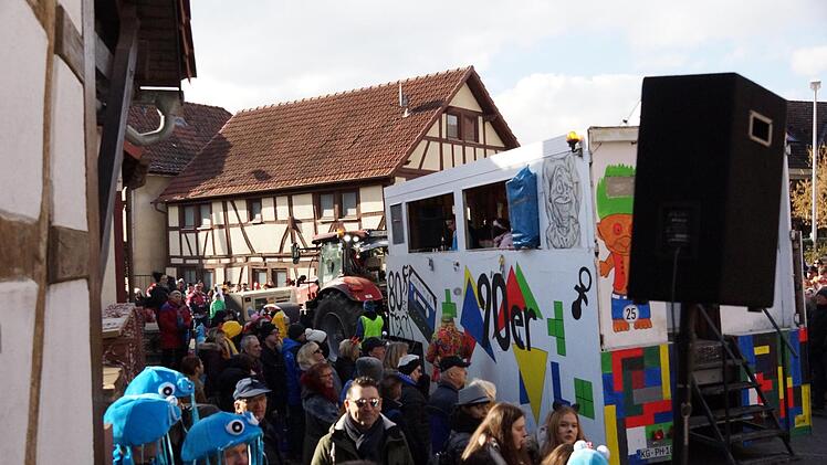 Gaudiwurm in DiebachFoto: Arkadius Guzy