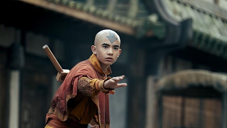 Auf seinen Schultern lastet das Schicksal der Welt: Dabei will Avatar Aang (Gordon Cormier) eigentlich nur Kind und Teenager sein.