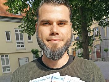 Benjamin Hermann, Gesch&auml;ftsleiter der Gesundheitsregionplus, hofft auf viele Teilnehmer bei der Aktionswoche "Gesund im Alter". Foto: Gudrun Johannes, Landratsamt, Ha&szlig;furt