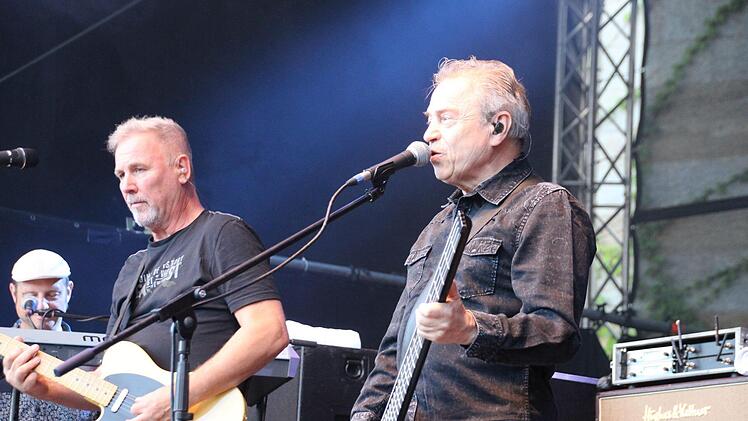 Die Spider Murphy Gang beim HUK-Coburg-Open-Air-Sommer im Tambacher SchlosshofMarieke Fiala
