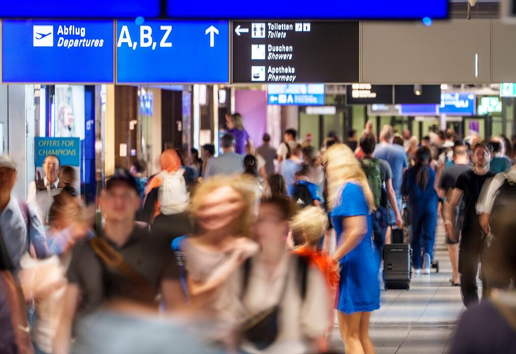 Erstes Sommerferienwochenende 2026 - Flughafen Frankfurt