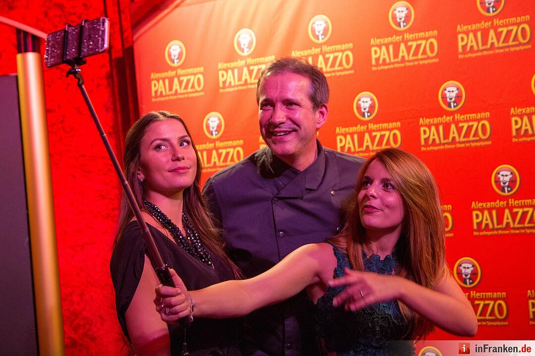 Premiere des Alexander Herrmann Palazzo in Nürnberg - Dinner-Show startet in die siebte Spielzeit