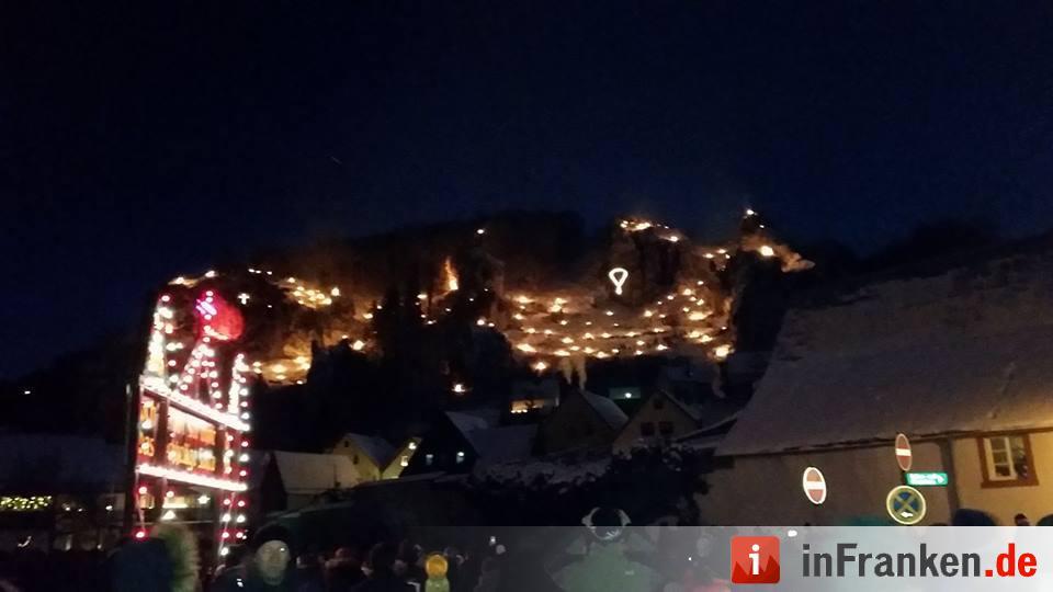 Beschluss der Ewigen Anbetung in Pottenstein - Lichterfest  in der Fränkischen Schweiz