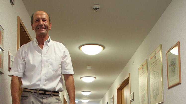 Edgar Kast baut für die Kurse immer auch einen Parcours auf.Heike Beudert