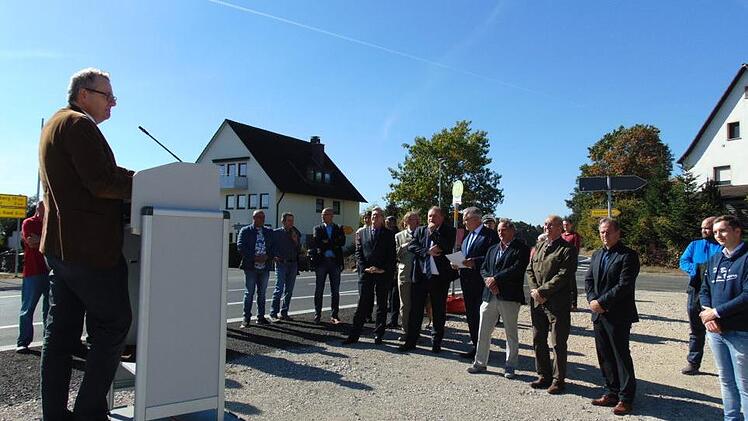 Andreas Eisgruber, Leiter des staatlichen Bauamtes Nürnberg, spricht. Foto: Petra Malbrich