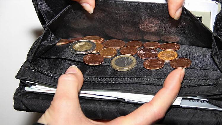 Ein- und Zwei-Cent-Münzen sollen manchen Überlegungen zufolge aus dem Portemonnaie verbannt werden.  Foto: Jennifer Hauser