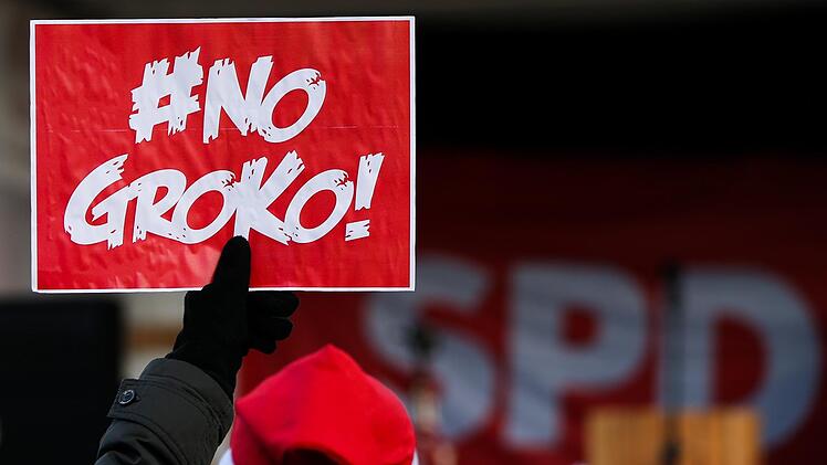 Man scheint sich einig: Der Weg führt in die nächste große Koalition. Oder doch nicht? Die Jusos wollen die GroKo mit einem perfiden Plan noch verhindern. Foto: Oliver Berg/dpa