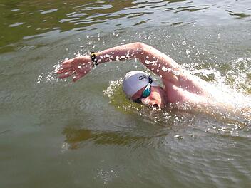 Patrick Pirhala startet f&uuml;r den ASV Kulmbach in der Triathlon-Regionalliga. Am Trebgaster Triathlon sch&auml;tzt er vor allem die stetige Zuschauerpr&auml;senz und die Wasserqualit&auml;t im Badesee.  Foto: Markus Klein