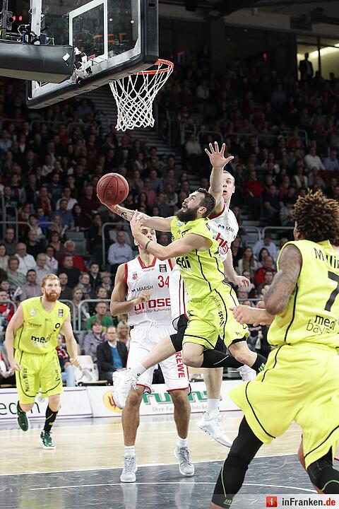 Brose Baskets vs Medi Bayreuth