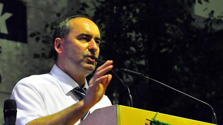 "Ich will unsere b&auml;uerliche Landwirtschaft erhalten", erkl&auml;rte der bayerische Wirtschaftsminister Hubert Aiwanger beim Schirradorfer Bauerntag.Stephan Herbert Fuchs