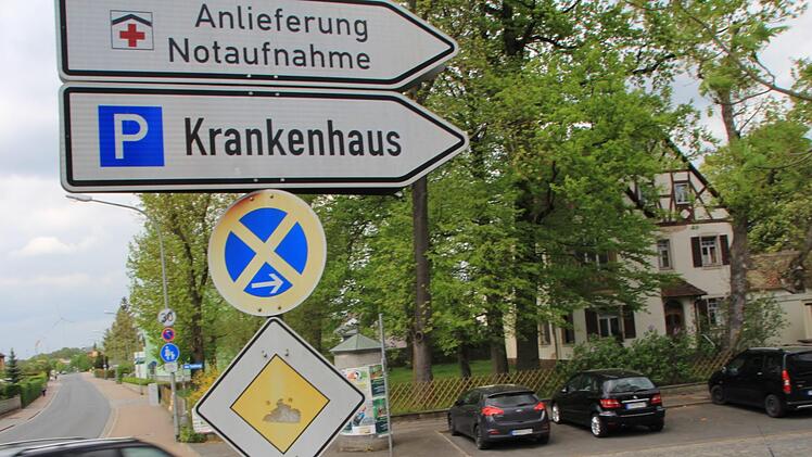 Durch die Nähe zum Krankenhaus und zum Gesundheitszentrum wäre die Galster-Villa ein geeignetes Gebäude für ein MVZ. Foto: Christian Bauriedel