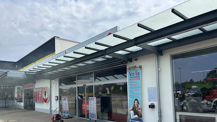 Feuer in Lichtenfelser Einkaufszentrum fordert Verletzte - "akute Gefahr"