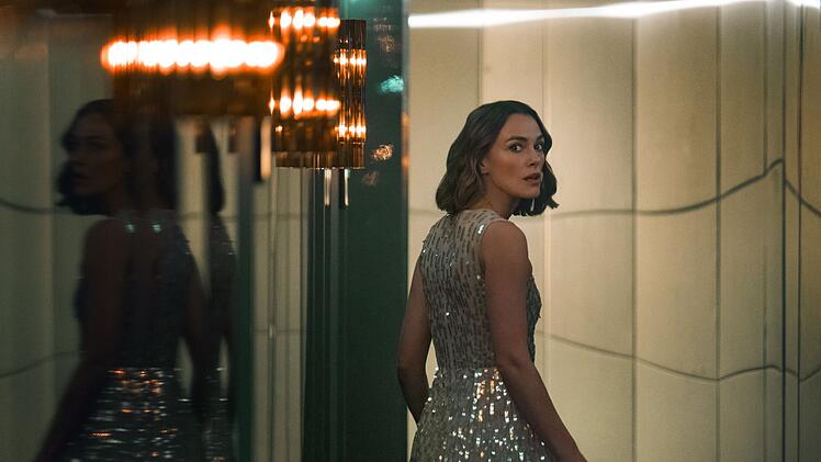 Auch eine luxuriöse Yacht kann ziemlich beängstigend sein, findet Lo (Keira Knightley).