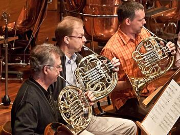 "Peter und der Wolf": Den Wolf charakterisiert Prokofjew in seinem musikalischen Märchen durch drei Hörner.Fotos: Jochen Berger