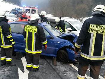 Die Fahrerin des Polo wurde bei dem Unfall eingeklemmt. Foto: Christian Schulz