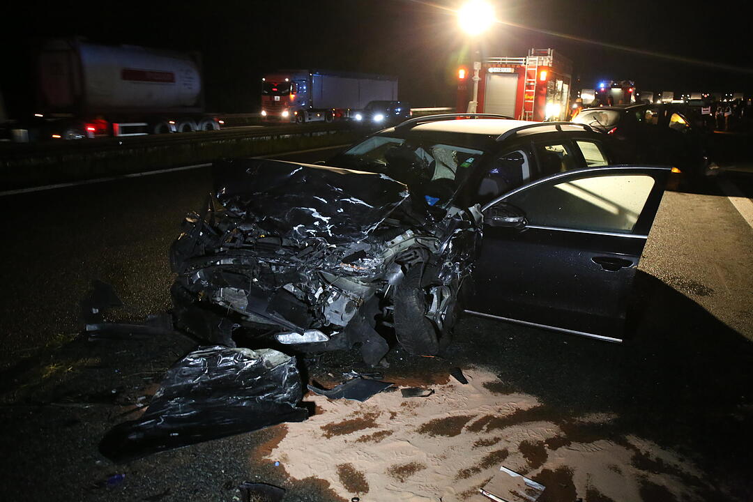 Kettenreaktion auf der A9: vier Menschen verletzt
