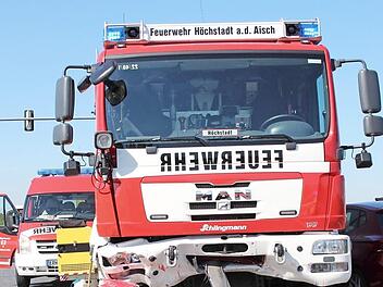 Das Tanklöschfahrzeug der Höchstadter Wehr wurde stark beschädigt.  Fotos: Andreas Dorsch