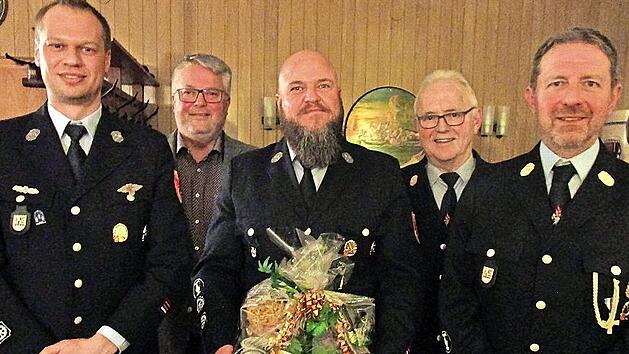 Dankesworte gab es bei der Feuerwehr Markschorgast. Unser Bild zeigt (von links) Sebastian Walter, B&uuml;rgermeister Marc Benker, Ingo Spiske, Feuerwehrvorsitzender Hans Tischh&ouml;fer und Kommandant J&uuml;rgen Gampert.