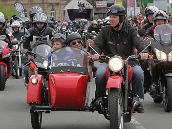Die Motorradsternfahrt zieht alljährlich Tausende von Biker und Schaulustige nach Kulmbach. Foto: Archiv/Barbara Herbst