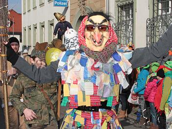Marktplatztreiben in Stadtsteinach. Foto: Jürgen Gärtner