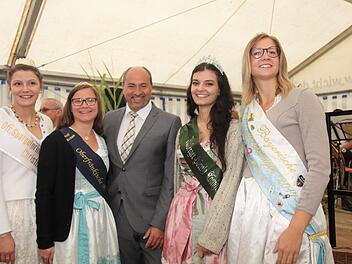 Die verschiedenen Königinnen auf dem Genusstag 2018.   Foto: Mader